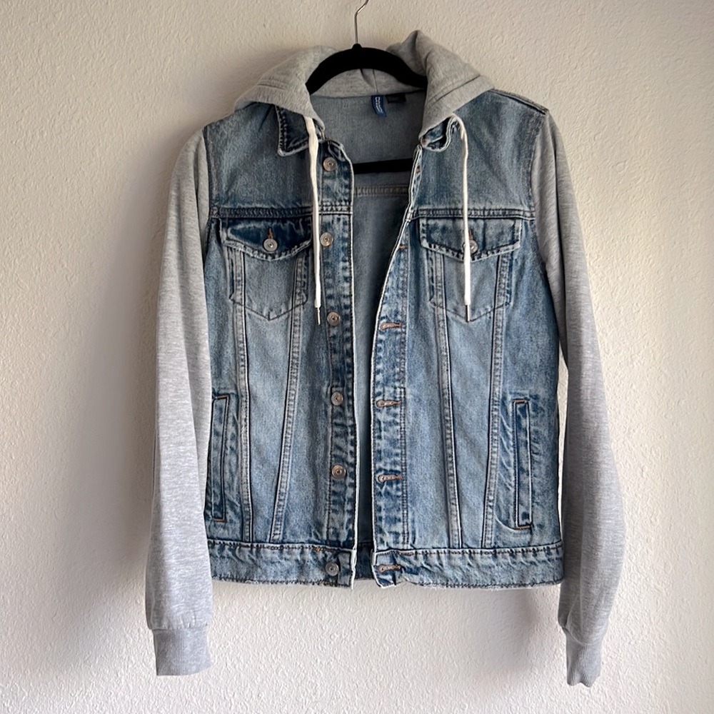 H&M Hooded Denim Jacket (Divided) - Picture 2 of 6